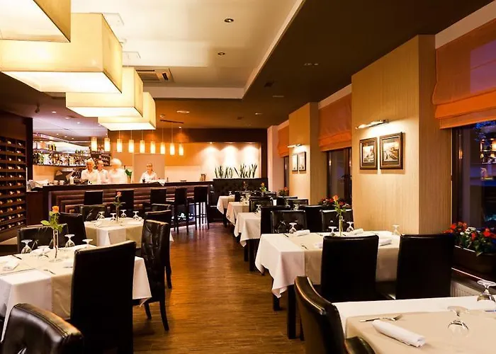 Podzamcze Отель Добчице